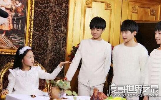 tfboys王源的女朋友贺美琦，只是歌曲MV中女主角