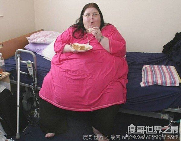 世界上最胖的女人,苏珊娜·埃曼1450斤(超胖女人大合集)