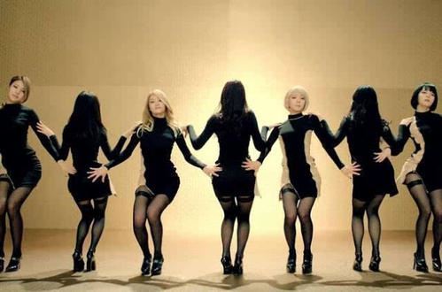 韩国禁播MTV,那些靠大尺度上位的女团们(色情擦边球)