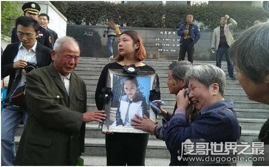 90后美女祁可欣案纪实，遭丈夫吉星鹏醉酒后狂砍60余刀