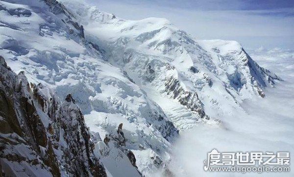 阿尔卑斯山最高峰，勃朗峰(最高海拔4804米/欧洲最高峰)