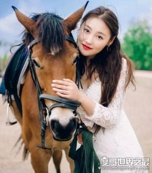 陈翔六点半腿腿去世真相，被醉汉一刀刺死太意外了