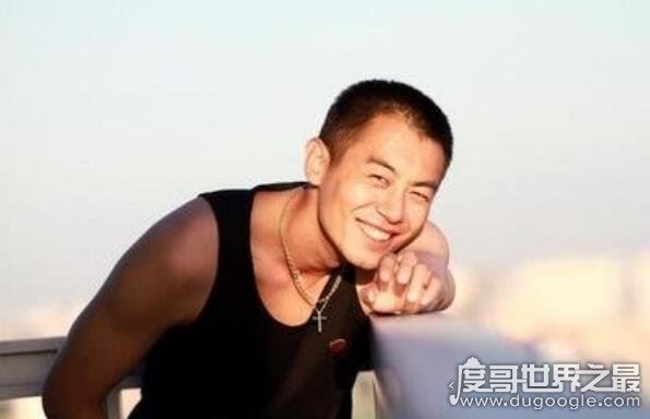 朱亚文个人资料照片，颜值/演技兼具的实力演员(行走的荷尔蒙)