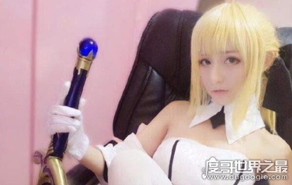 斗鱼魔王在下萝莉控ii，内涵和她的胸一样浩瀚