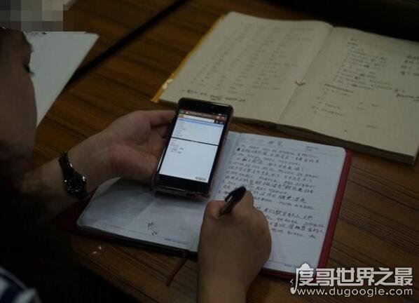 直击朝鲜人民的真实生活，严重的两极分化让70%人饿肚子