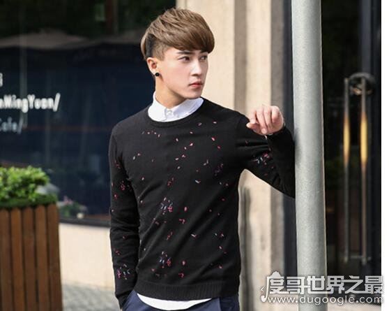 两边剃光的最帅气发型,霸气的发型让你秒变型男