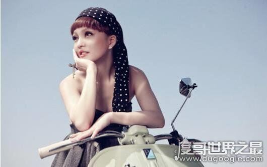 张韶涵妈妈毁了她的原因，得不到你的钱我就毁掉你