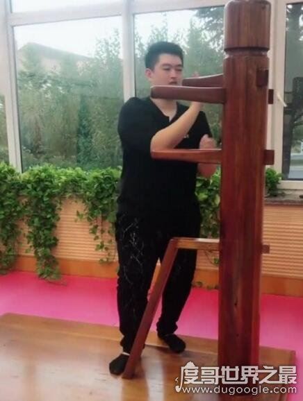 赵本山儿子200斤了，已开始减肥瘦身之路(颜值还是很高)