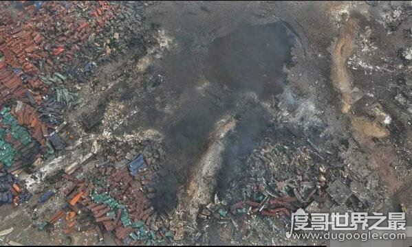 天津滨海新区爆炸事件，165人死亡798人受伤直接损失70亿