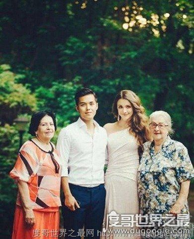 乌克兰美女瑞莎甜美写真 乌克兰混血名模瑞莎怎么出名的