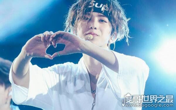 蔡徐坤为什么招全网黑，4大槽点被黑好几年（其实本人背锅了）