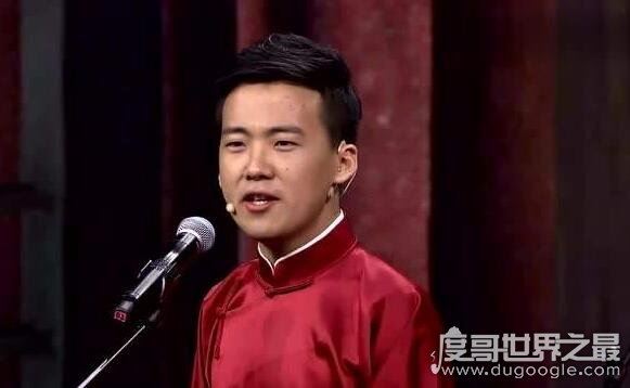 郭麒麟约会美女疑是恋情曝光，女方年纪比他大经纪人否认恋情