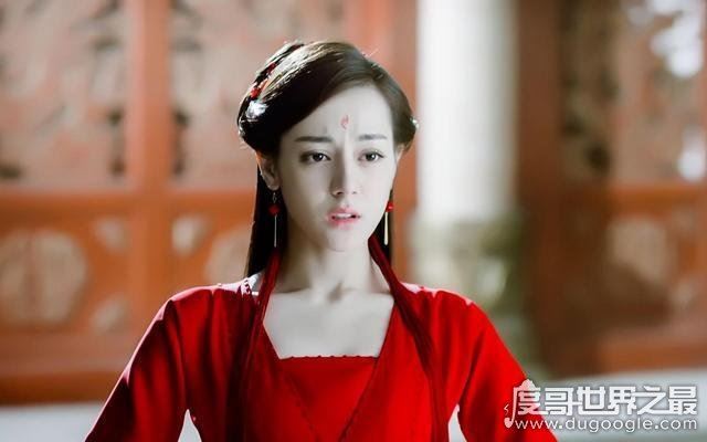 迪丽热巴整容前照片,从小美到大的她打破整容谣言