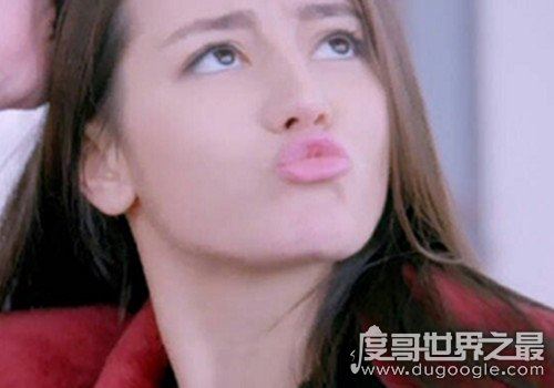 迪丽热巴整容前照片，从小美到大的她打破整容谣言