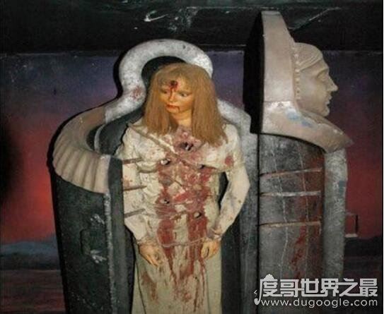 走进泰国恐怖博物馆,陈列着各种畸形变态的死尸(胆小勿进)