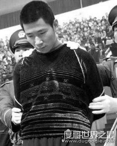 中国十大恐怖凶杀案排名，掏肠手乔建国案最变态(胆小勿入)