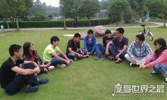 史上最牛班规，在惩罚的同时也学习(班规真正的意义)