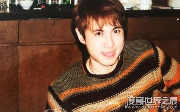 沈腾年轻的时候图片，外貌惊呆众人（现在仍有别样魅力）