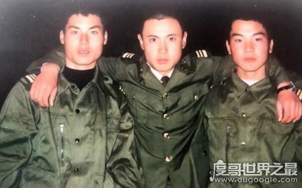 沈腾年轻的时候图片，外貌惊呆众人（现在仍有别样魅力）