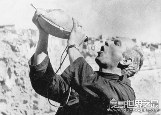 揭秘白求恩是哪国人，为中国抗日革命呕心沥血