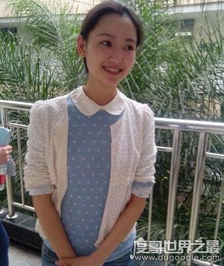 中国最美英语老师,肖珠因清纯可人的授课照片而红遍网络
