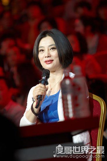 李玲玉简历，每张专辑破百万的甜歌皇后(人称最美玉兔精)