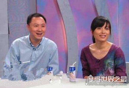 靳东的第一任老婆江姗姐弟恋，靳东回应江珊绯闻