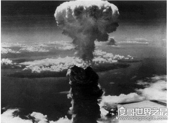 长崎原子弹事件回顾，大概60%的建筑物被毁(伤亡人数达8.6万)