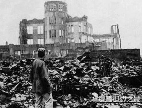 长崎原子弹事件回顾,大概60%的建筑物被毁(伤亡人数达8.6万)