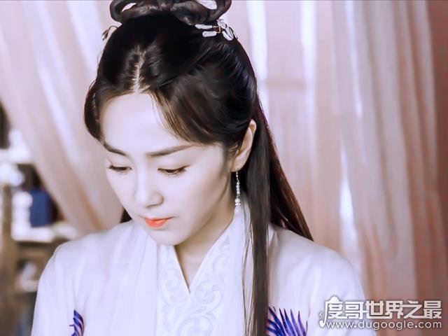 《锦衣之下》六寸六是多大的脚，约定于22厘米(穿34码鞋)