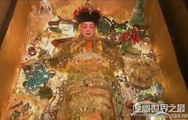 慈禧墓被盗历史真相震惊世人，慈溪惨遭盗墓贼毁容辱尸(超变态)