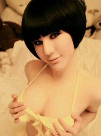 马里山整容前后对比照片，世界第一美男竟是变性人