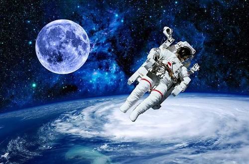 宇航员回来的不是本人，这一切可能发生吗（外星克隆）