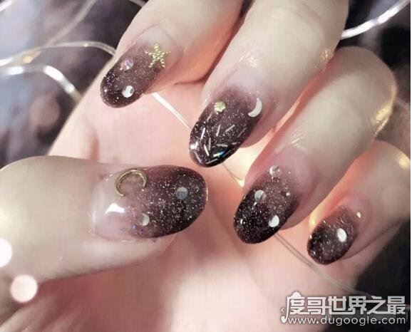 2019抖音最火的美甲，盘点几款超美的指甲让你秒变女神