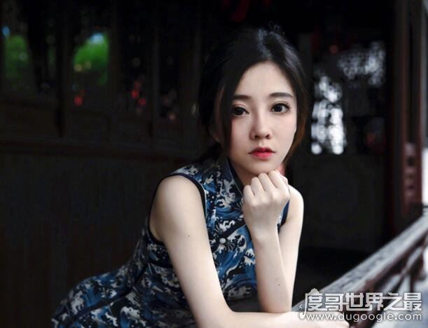 重庆第一美女,冯提莫被公认为最美(看完照片你就明白)