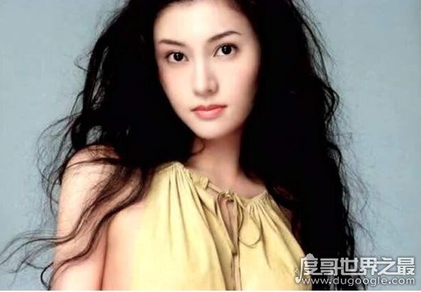 李嘉欣年轻颜值巅峰照，在古代能撑起一整栋青楼(太美了)