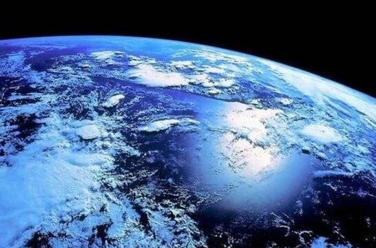 第二地球开普勒452b，与地球相似度高达80%(相距1400光年)