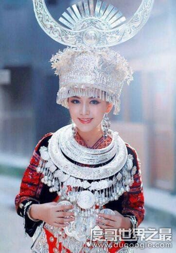 中国十大苗族美女,最美苗族形象大使杨一方惊艳