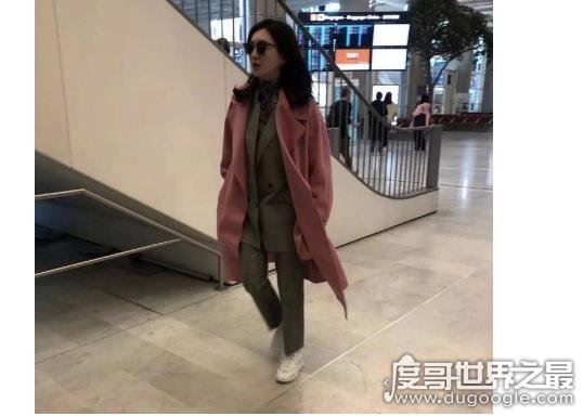 江疏影被拍成1米3,身高1米68的她被拍成小矮人(本尊搞笑翻牌)