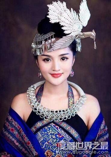 中国十大苗族美女,最美苗族形象大使杨一方惊艳
