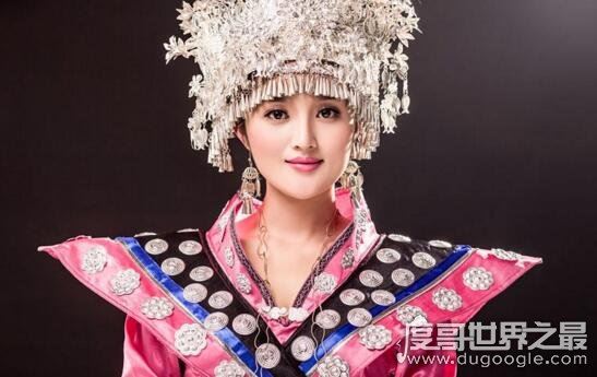 中国十大苗族美女，最美苗族形象大使杨一方惊艳