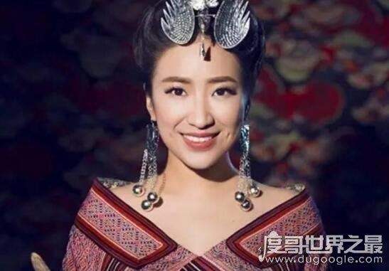中国十大苗族美女,最美苗族形象大使杨一方惊艳