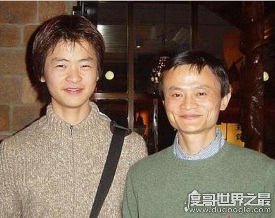 马云一家四口图片，儿子帅气/女儿清纯漂亮(妥妥的人生赢家)