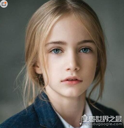 俄罗斯童模marta krylova，只有12岁的她是个气质清冷的美人