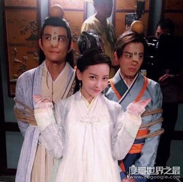 前任3女主于文文整容前太丑，整容后成为周董师妹一战成名