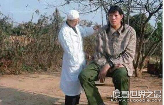 全球史上最高的女性，中国曾金莲2.48米(身患巨人症)