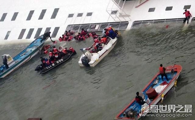 韩国岁月号沉船事件之谜,疑似活人祭祀(政府不作为是主因)