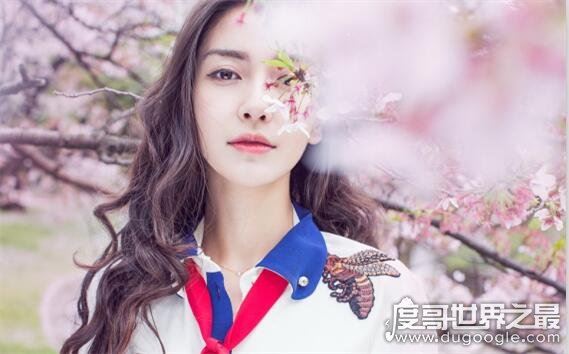 杨颖身高168杨幂身高167,两人站一起竟差距悬殊(杨颖谎报身高)