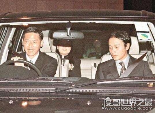 唐鹤德的现在老婆是谁,至今单身(唐鹤德张国荣的爱情故事)