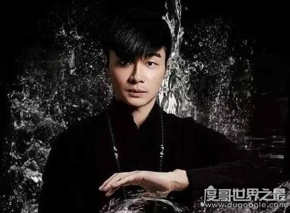 帝师孙英雄在北京有多吊？帝师个人资料(和成龙勾肩搭背)